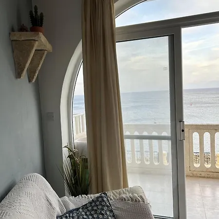 Excellent Views 2-bed In Gozo Marsalforn